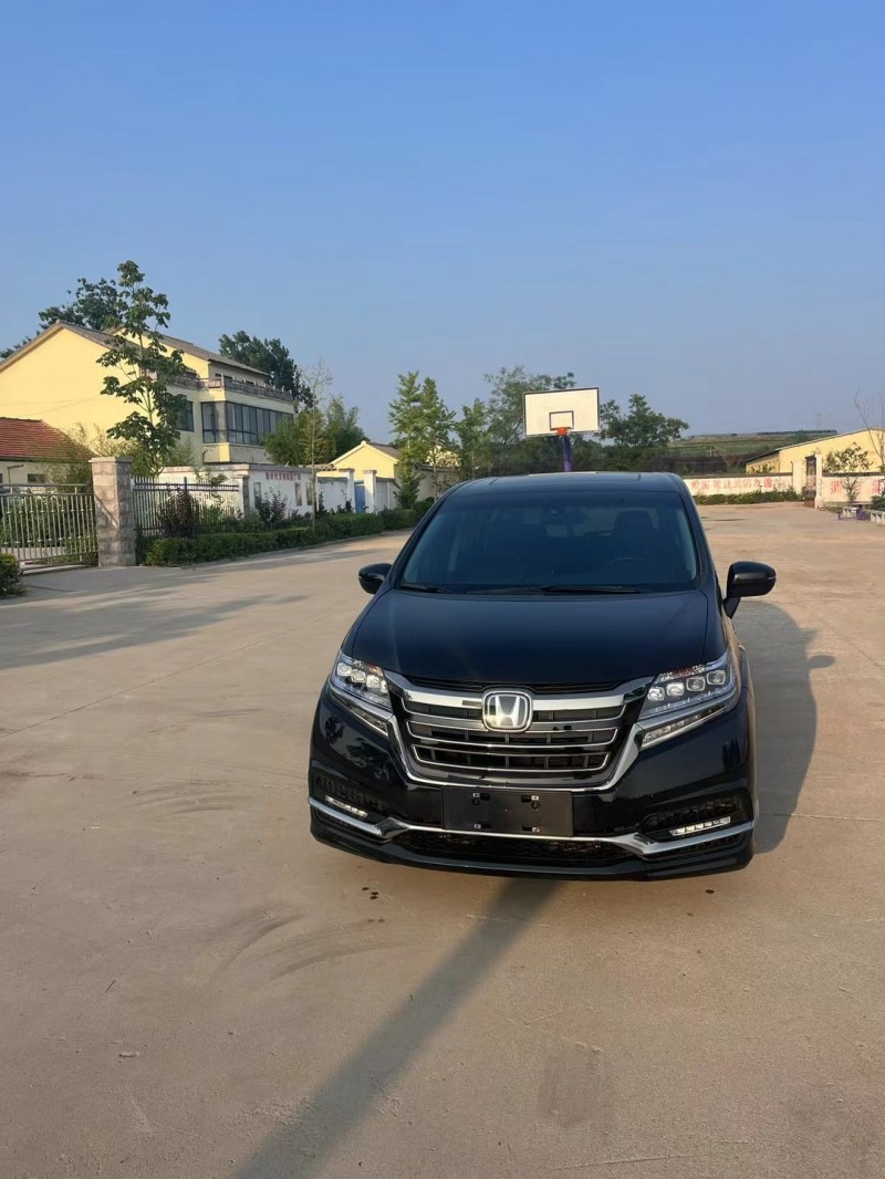 济宁21年本田艾力绅1