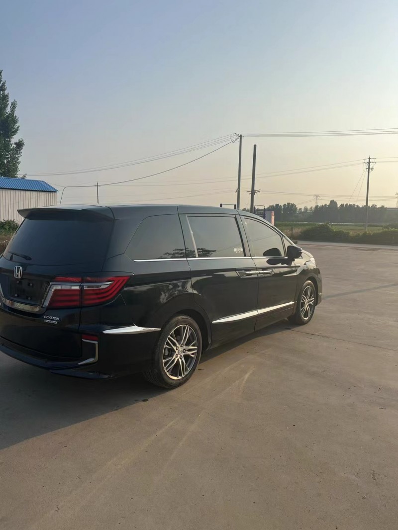 济宁21年本田艾力绅8