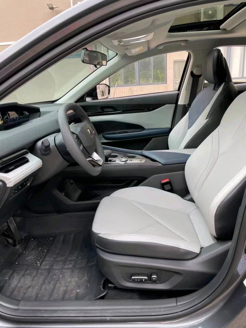 江门23年长安汽车UNI-V4