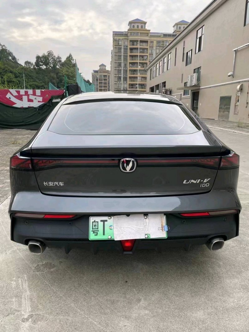 江门23年长安汽车UNI-V9