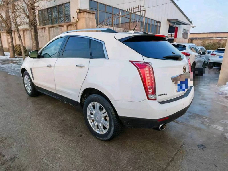 保定10年凯迪拉克SRX8