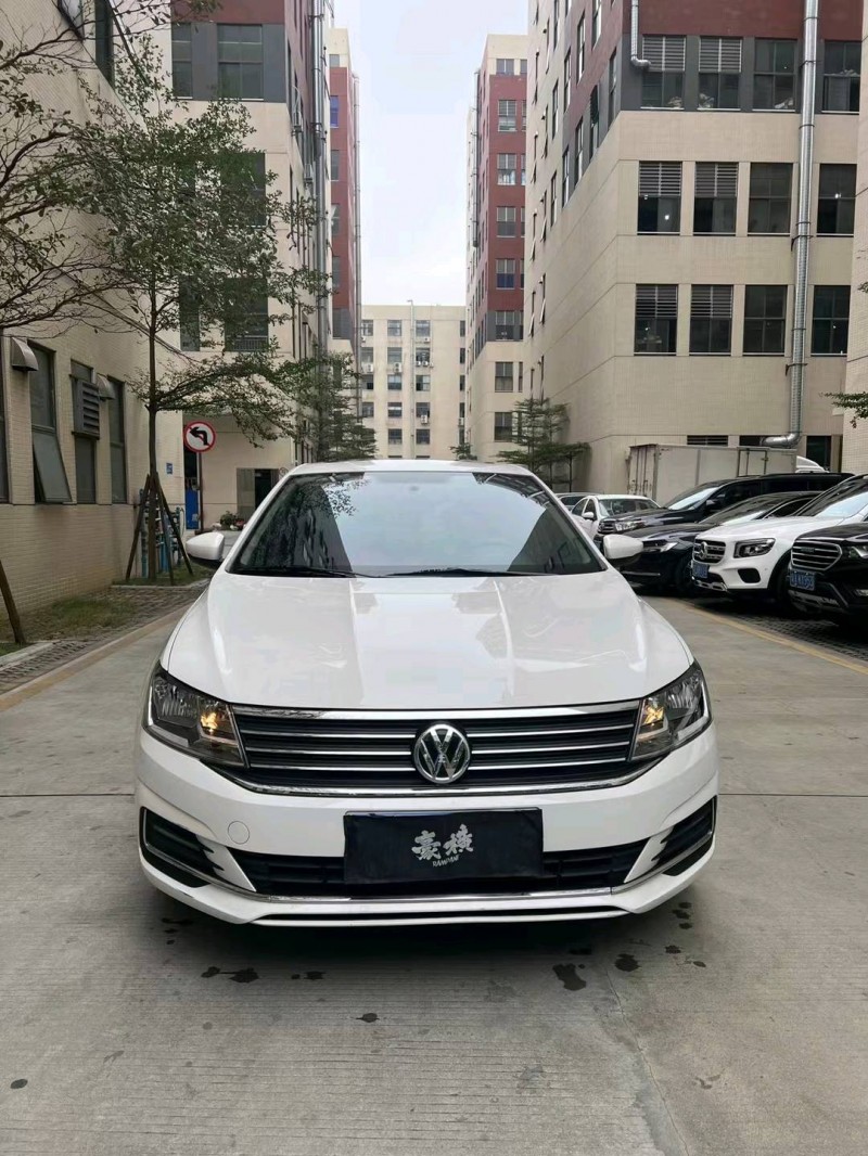 佛山21年大众朗逸1