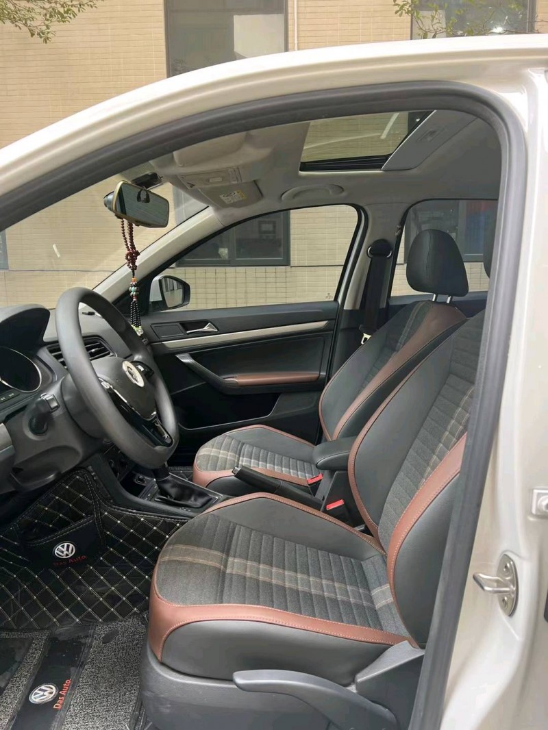 佛山21年大众朗逸5