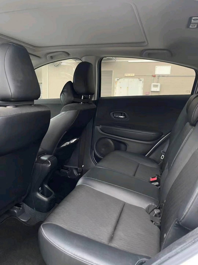 江门21年本田缤智5