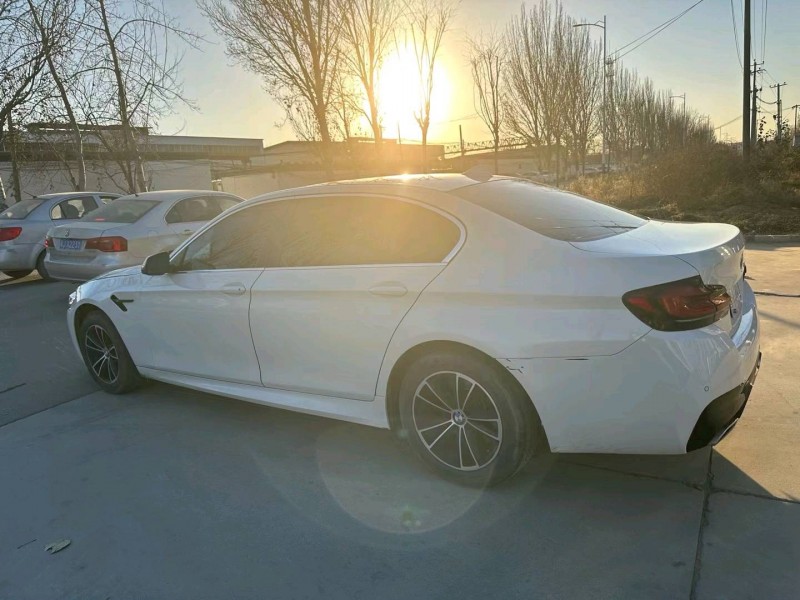 保定15年宝马5系3