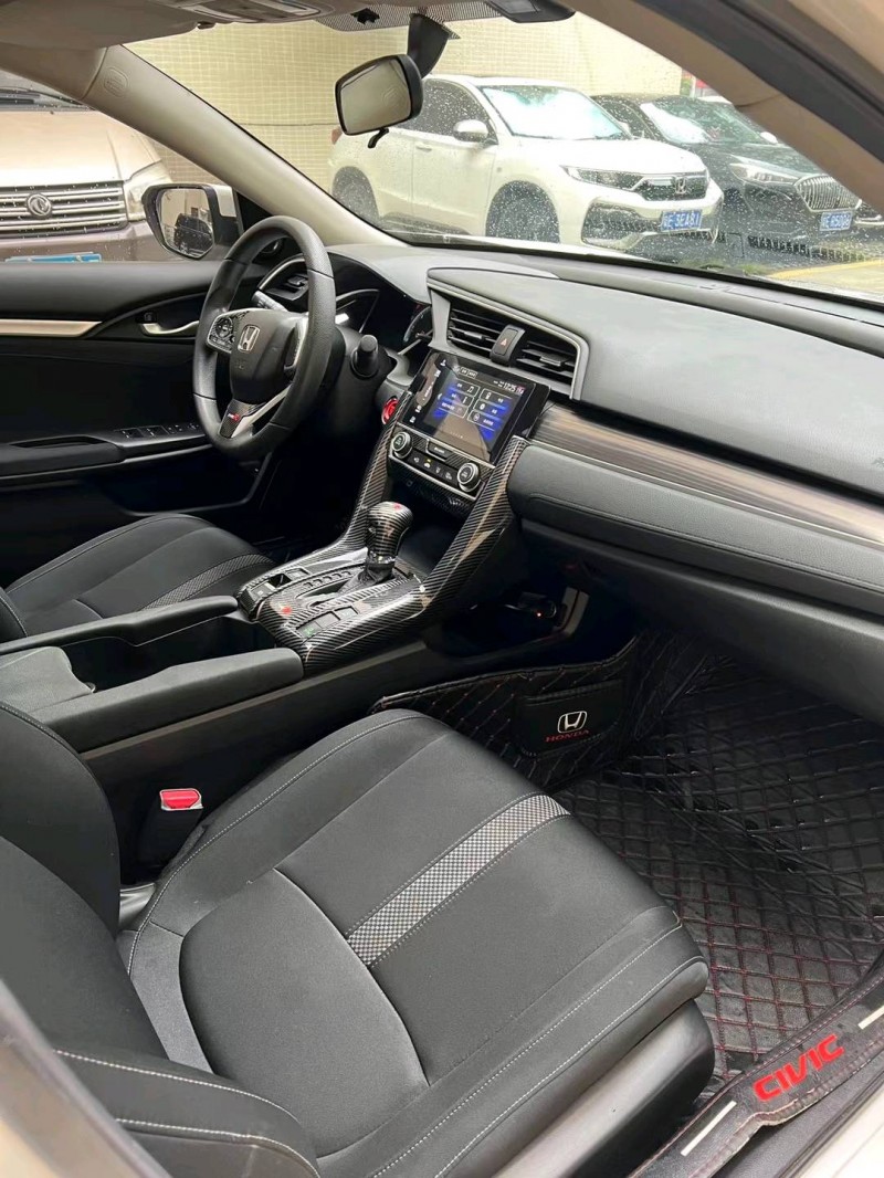 佛山19年本田思域7