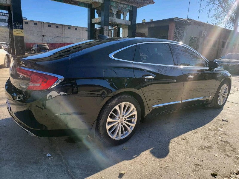 保定17年别克君越8