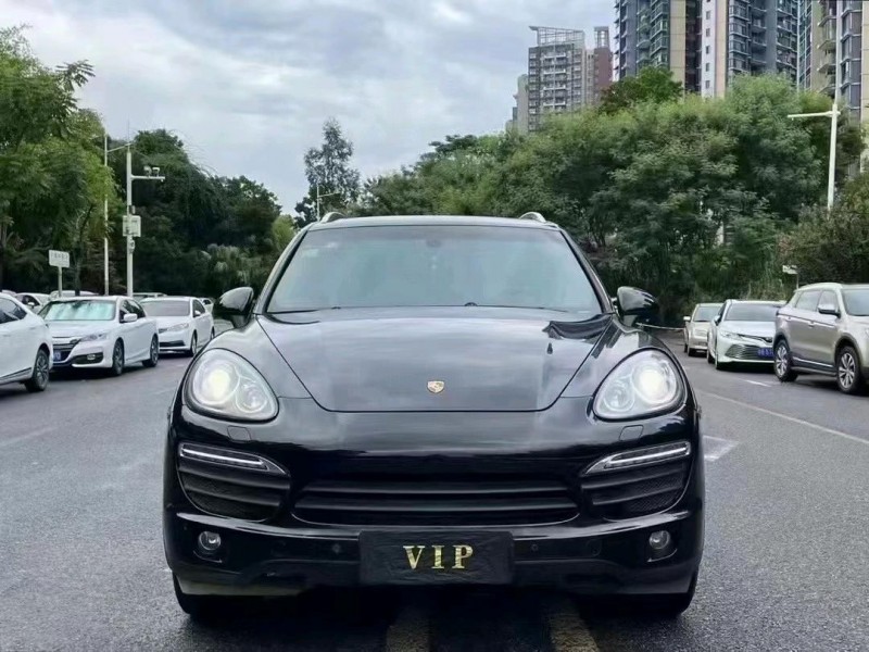 深圳14年保时捷卡宴1