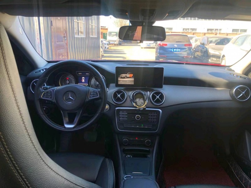 保定17年奔驰GLA6