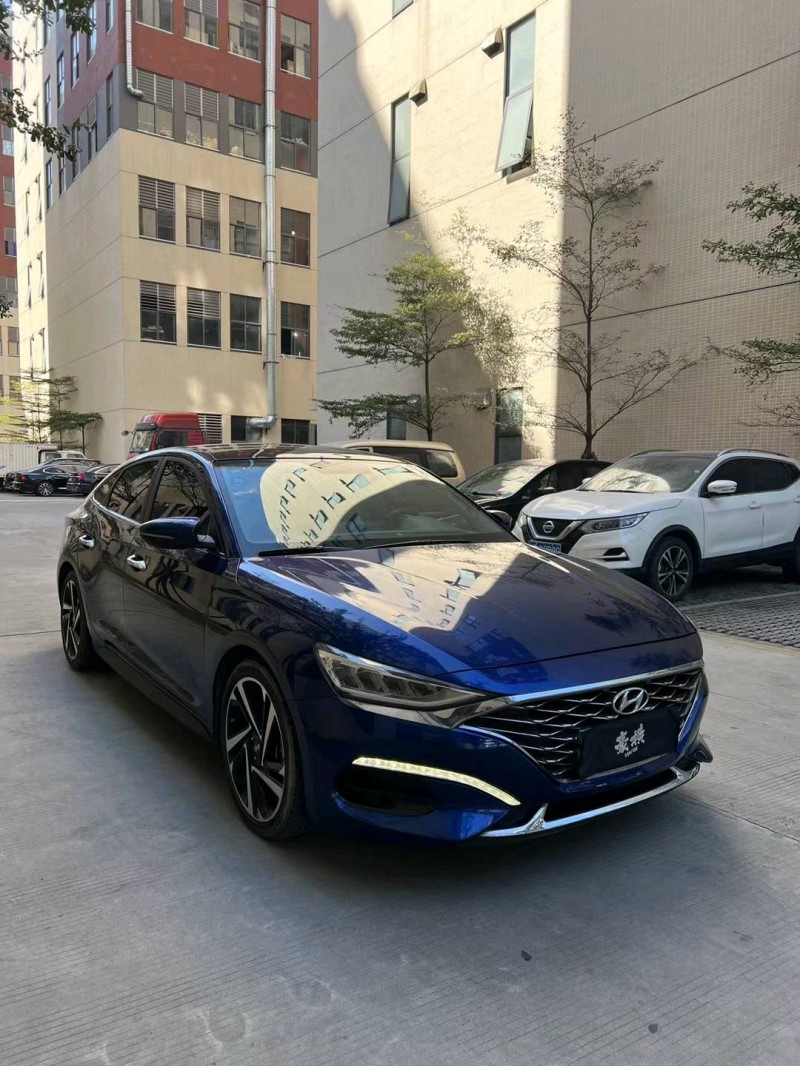 佛山19年现代菲斯塔2