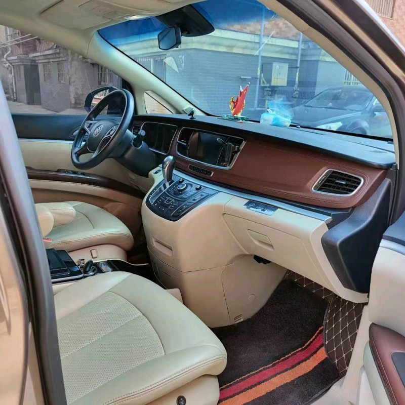 济南17年别克GL83