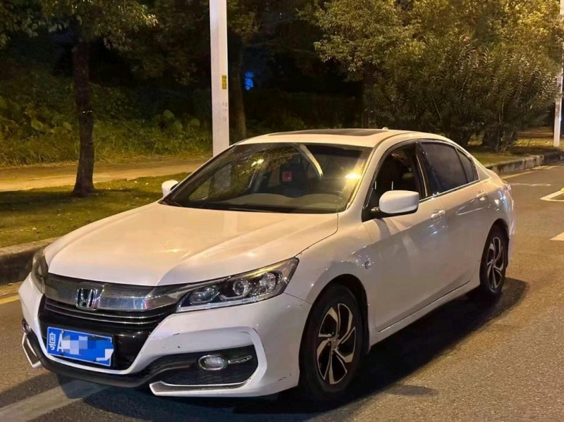 深圳17年本田雅阁2