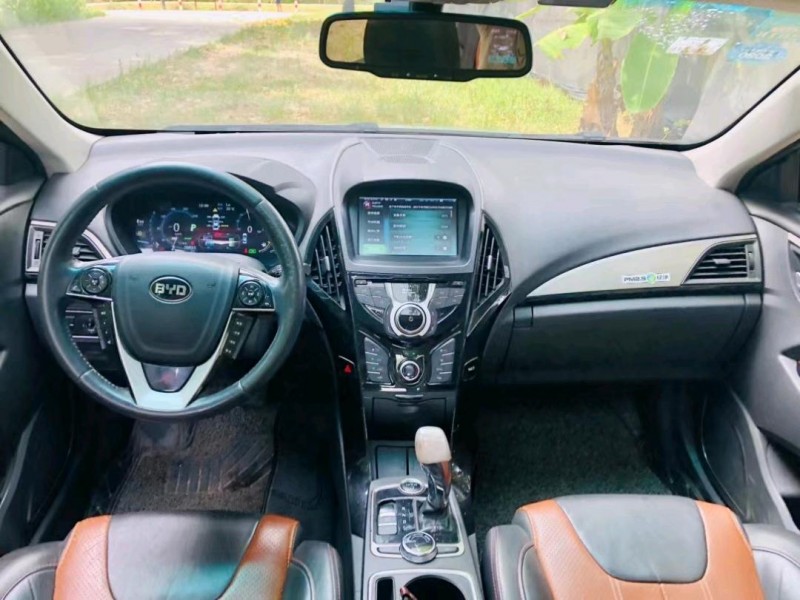 珠海16年比亚迪秦3