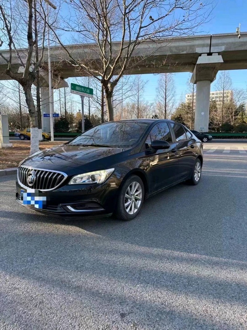 青岛16年别克威朗2