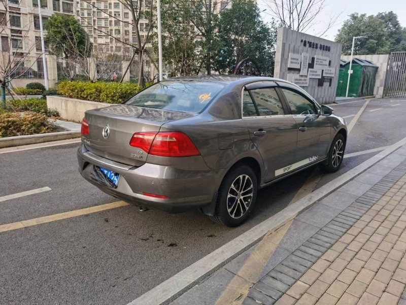 苏州14年大众宝来8
