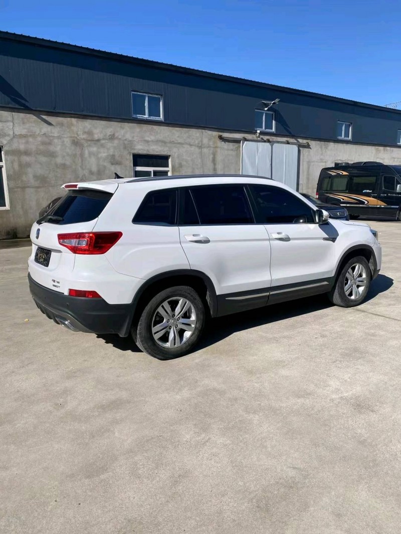 沈阳20年长安汽车CS756