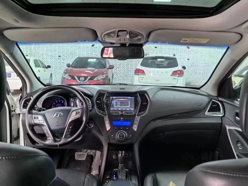 廊坊13年现代新胜达8