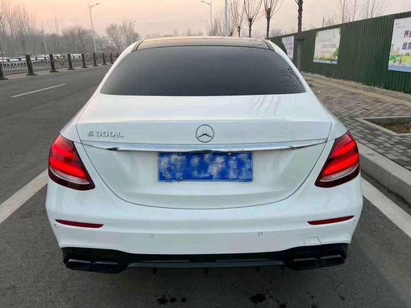东营17年奔驰E4