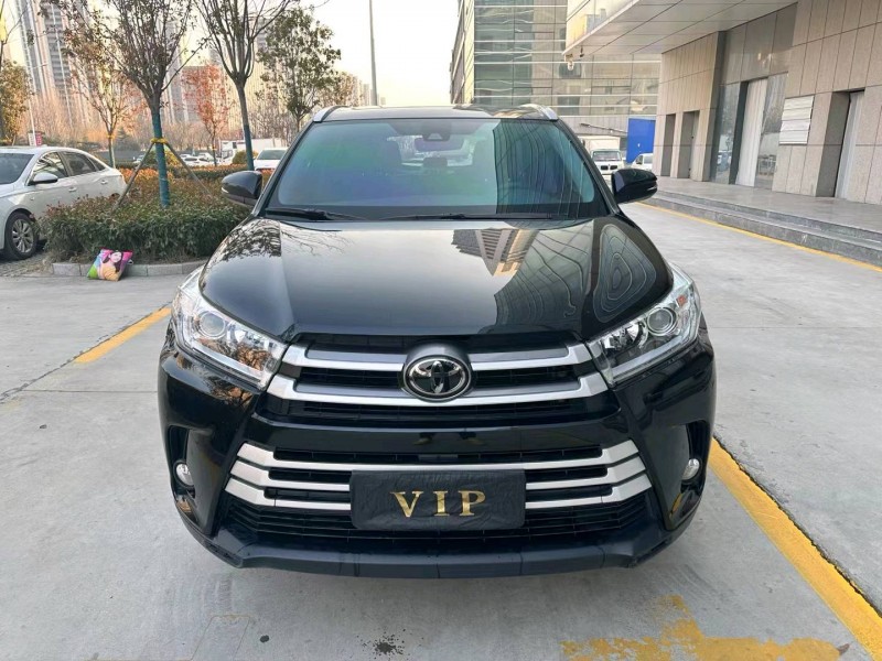 济宁21年丰田汉兰达1