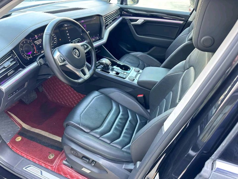 济宁19年大众途锐3