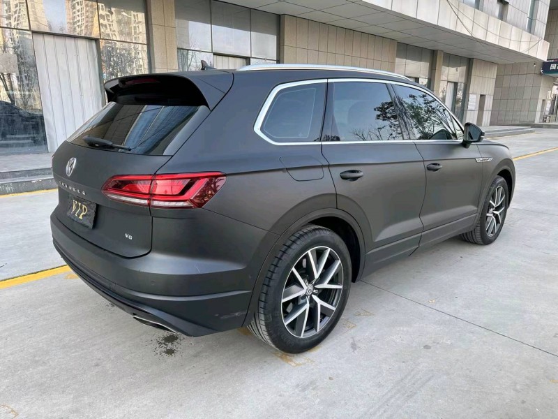 济宁19年大众途锐7