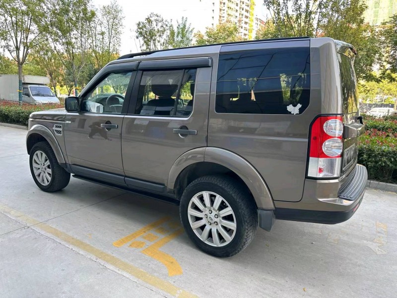 济宁13年路虎发现7