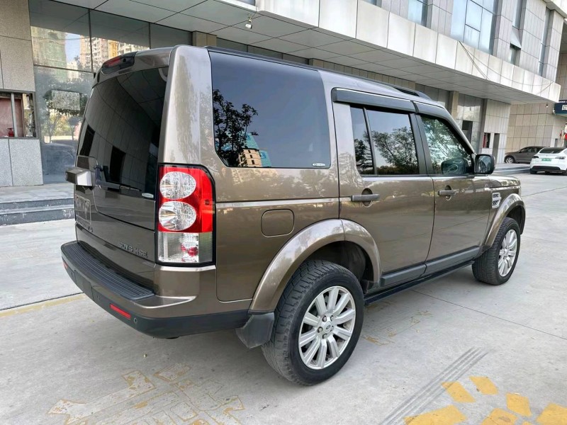 济宁13年路虎发现8