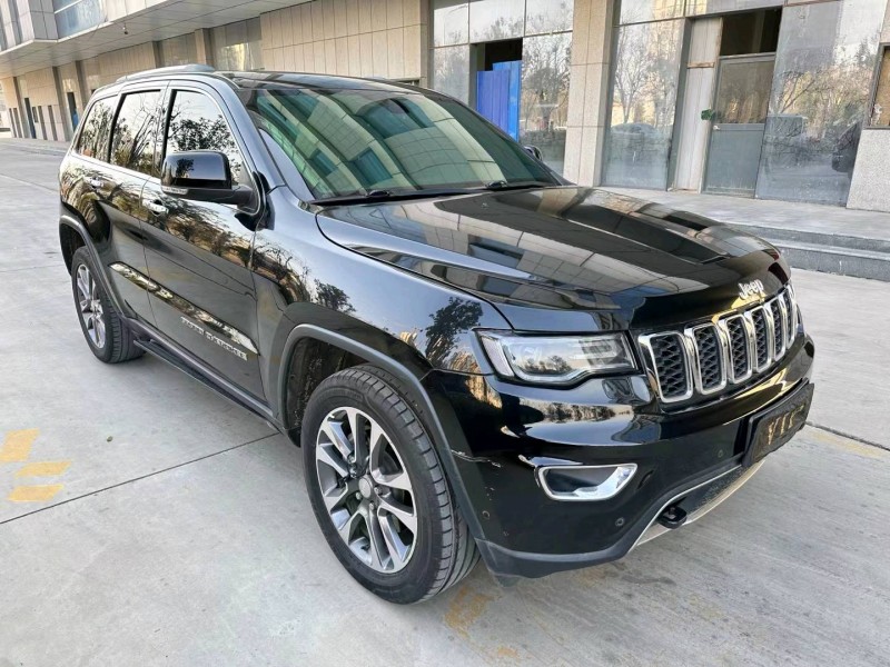 广州19年Jeep大切诺基2