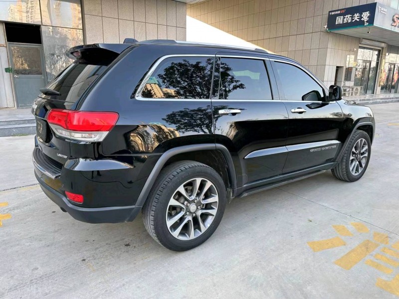 广州19年Jeep大切诺基8
