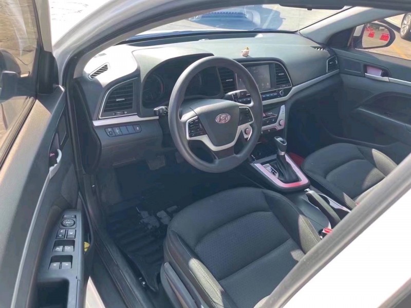 佛山19年现代领动8