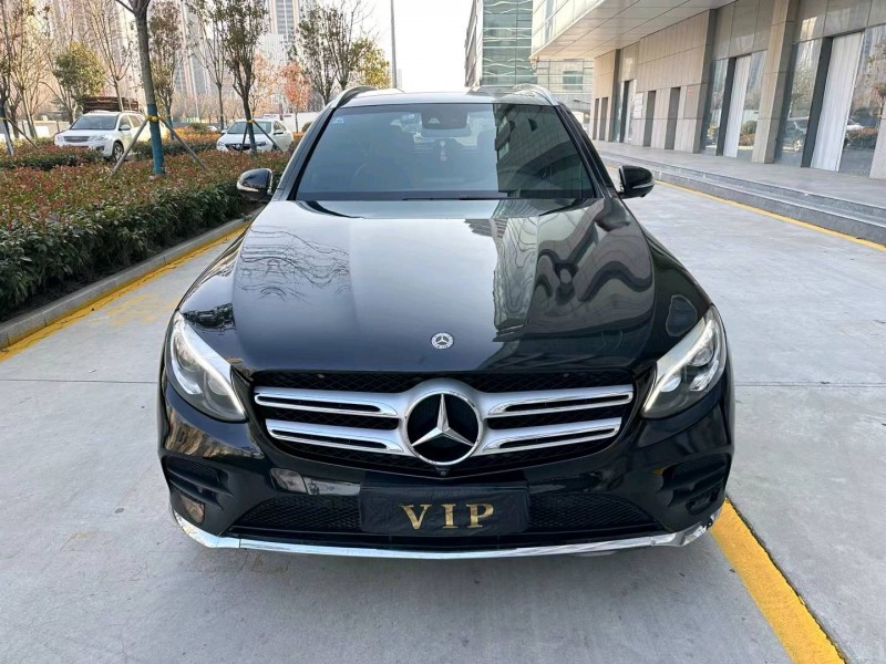 济宁17年奔驰GLC1