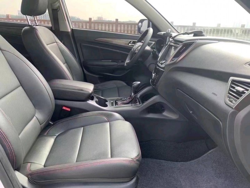 珠海17年长安汽车CS754