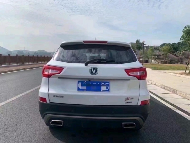 珠海17年长安汽车CS755