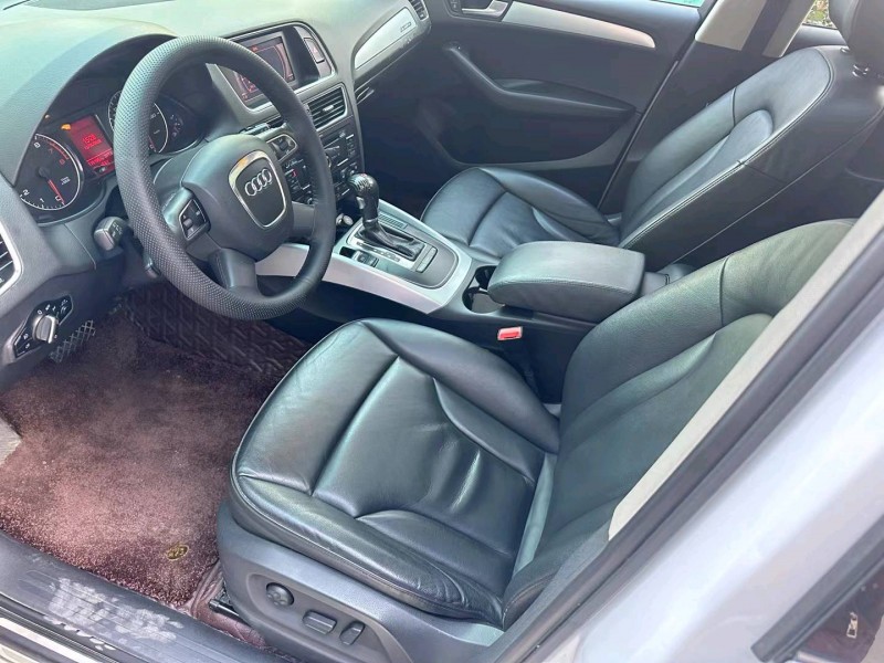 济宁13年奥迪Q54