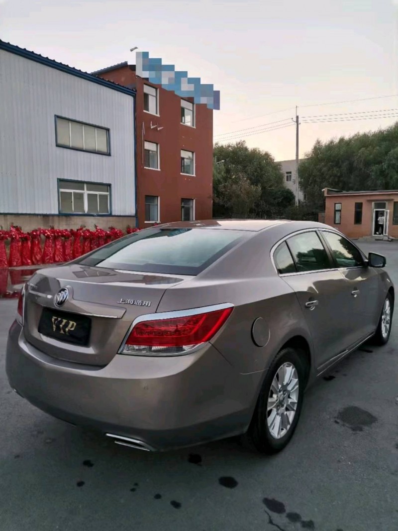 沈阳12年别克君越8