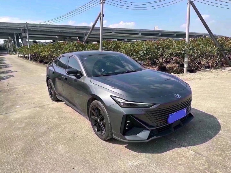 珠海22年长安汽车UNI-V2