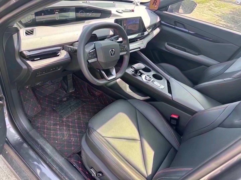 珠海22年长安汽车UNI-V4