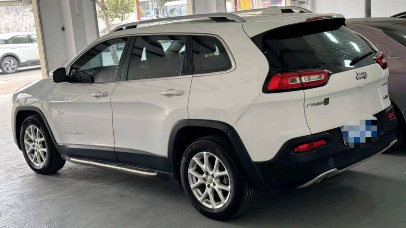 广州16年Jeep自由光6