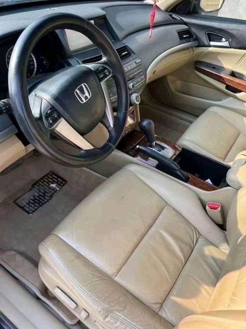 枣庄11年本田雅阁8
