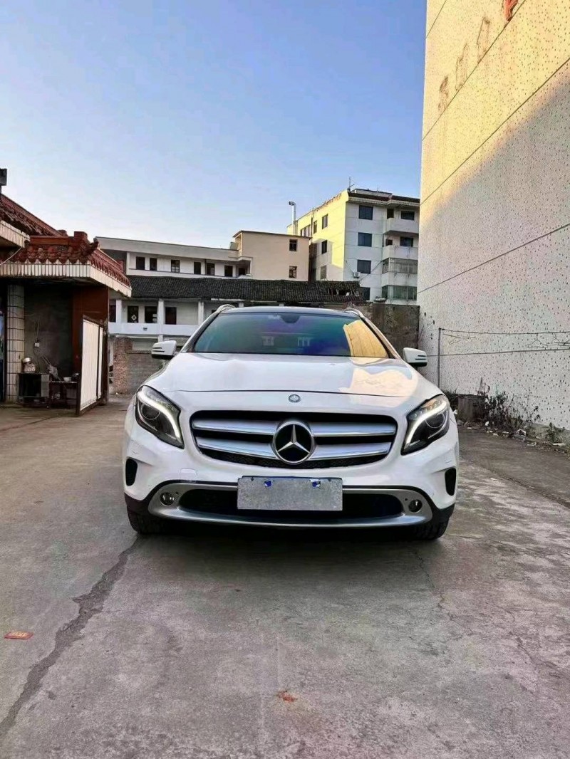 嘉兴16年奔驰GLA1