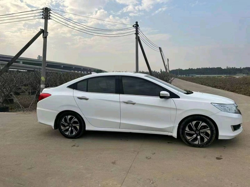 深圳18年本田锋范3