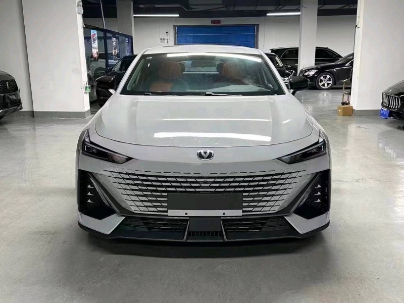 保山23年長安汽車UNI-V1