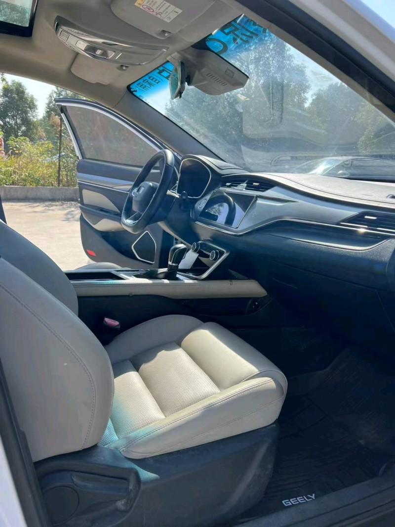 襄阳18年吉利缤瑞5