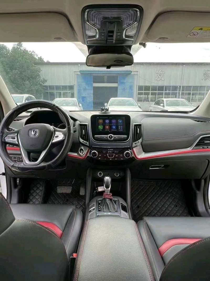 襄阳19年长安汽车CS557