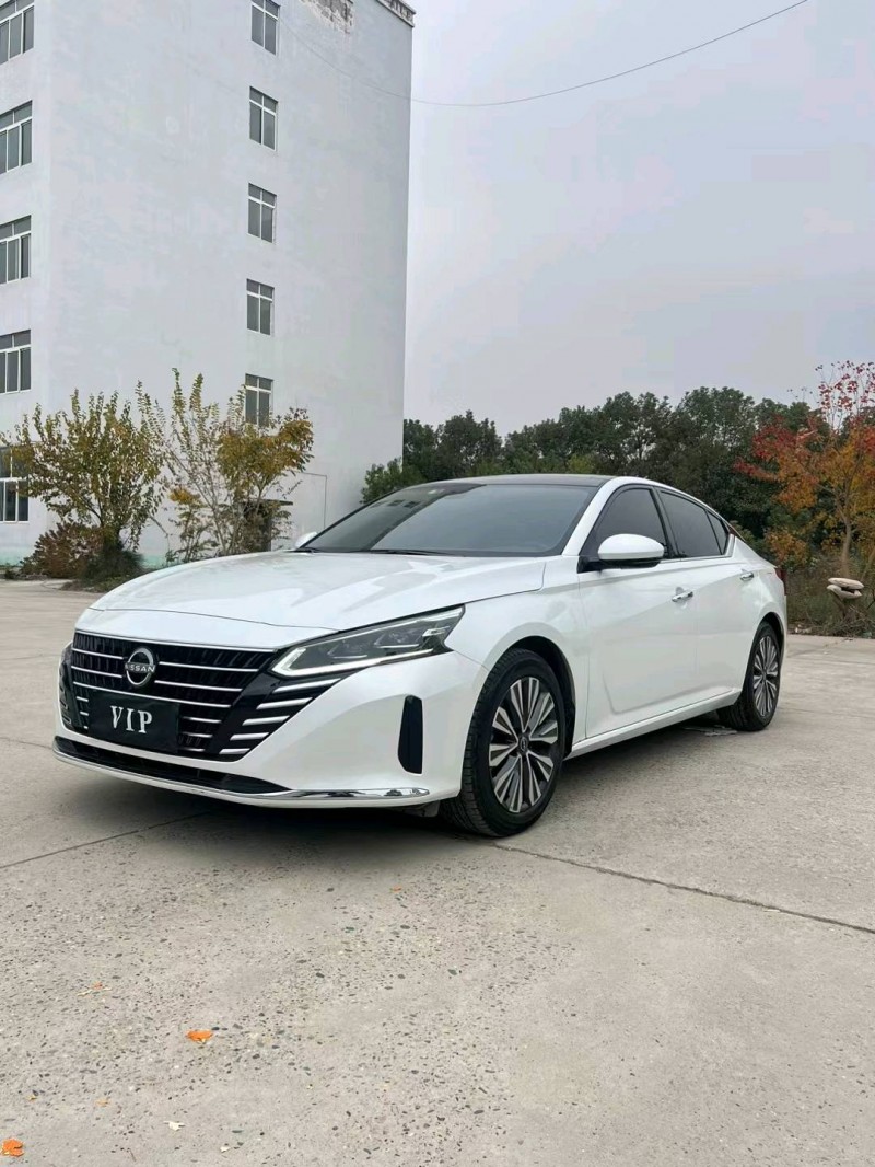 襄阳23年日产天籁3