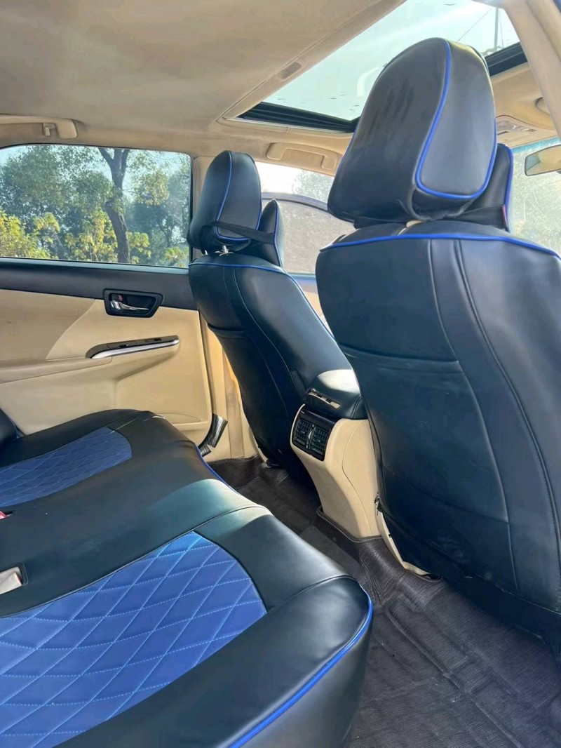 襄阳17年丰田凯美瑞8