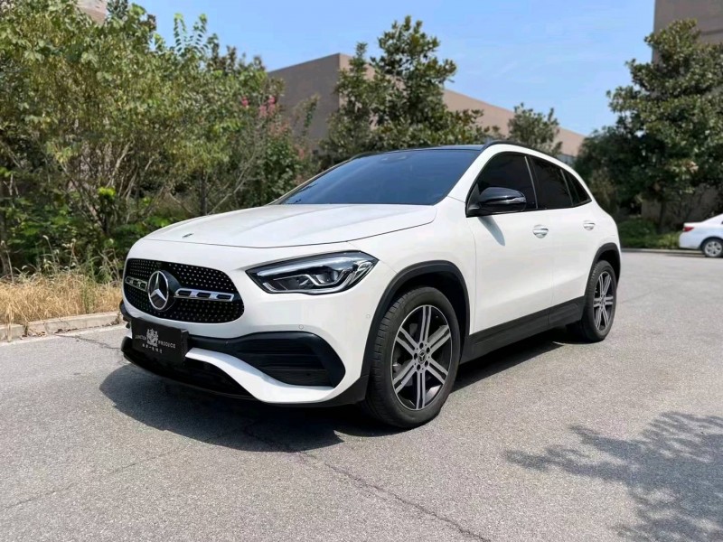 襄阳22年奔驰GLA2