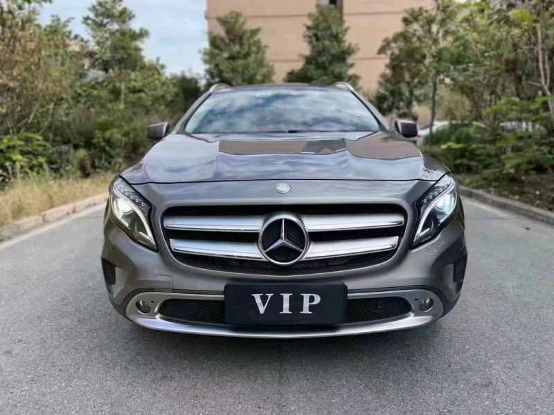 襄阳16年奔驰GLA1