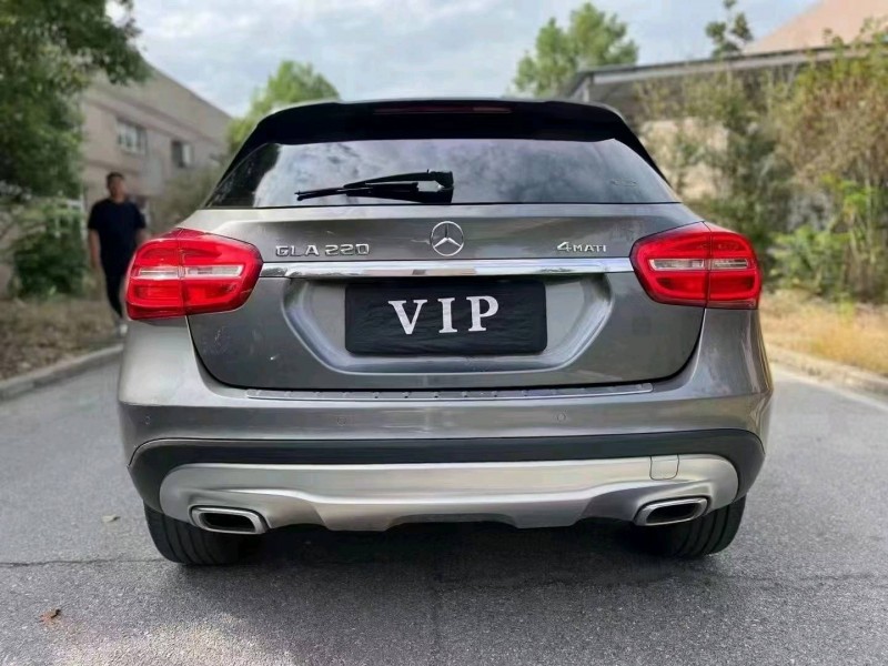 襄阳16年奔驰GLA9