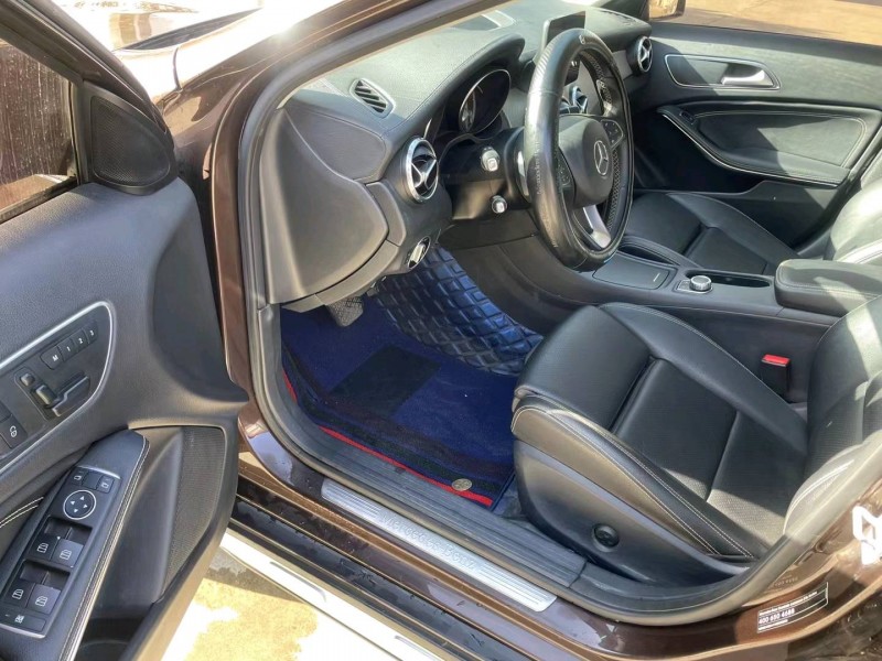 襄阳17年奔驰GLA4